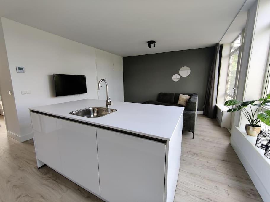 K50165 Modern Apartment Near The Center And Free Parking Ейндговен Екстер'єр фото